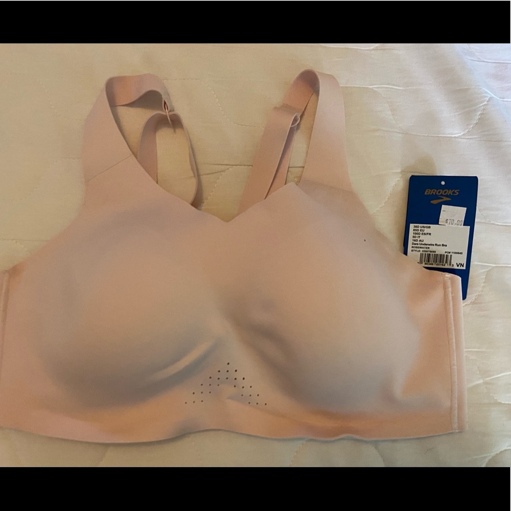 Brooks Run Bra 38D